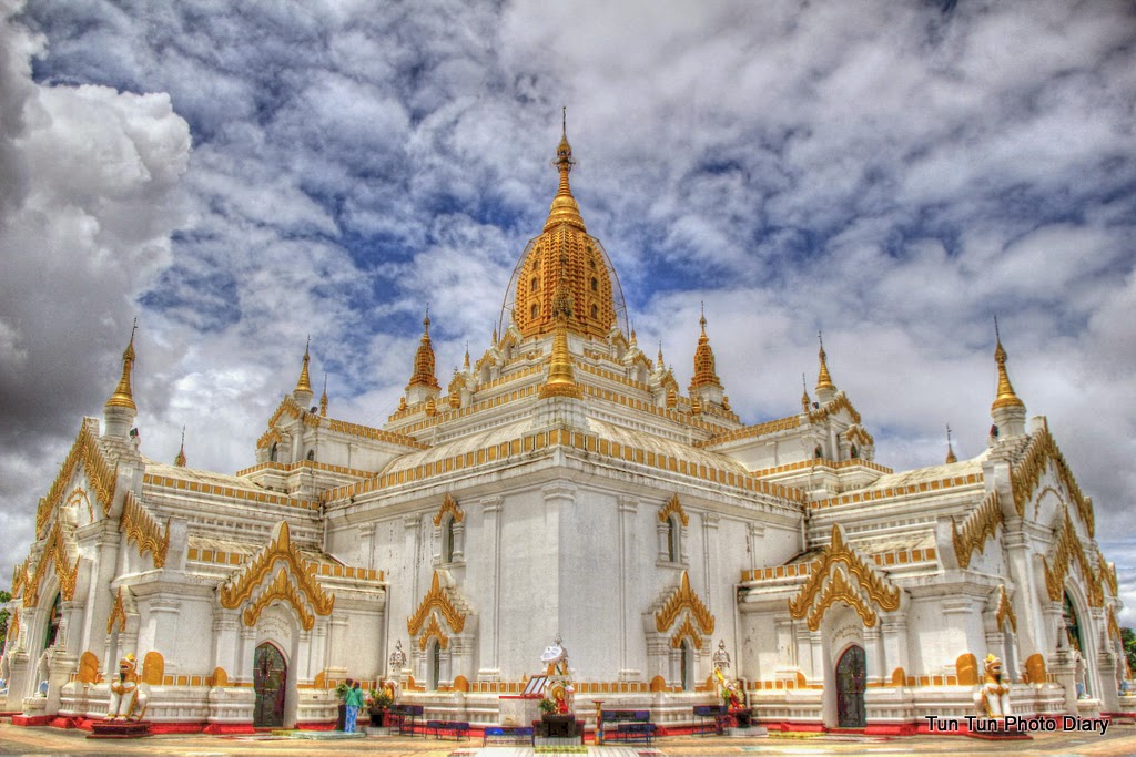 Описание: C:\Users\Inna\Desktop\Фото Мьянма\Sulamuni Pagoda\_MG_0559_tonemapped.jpg